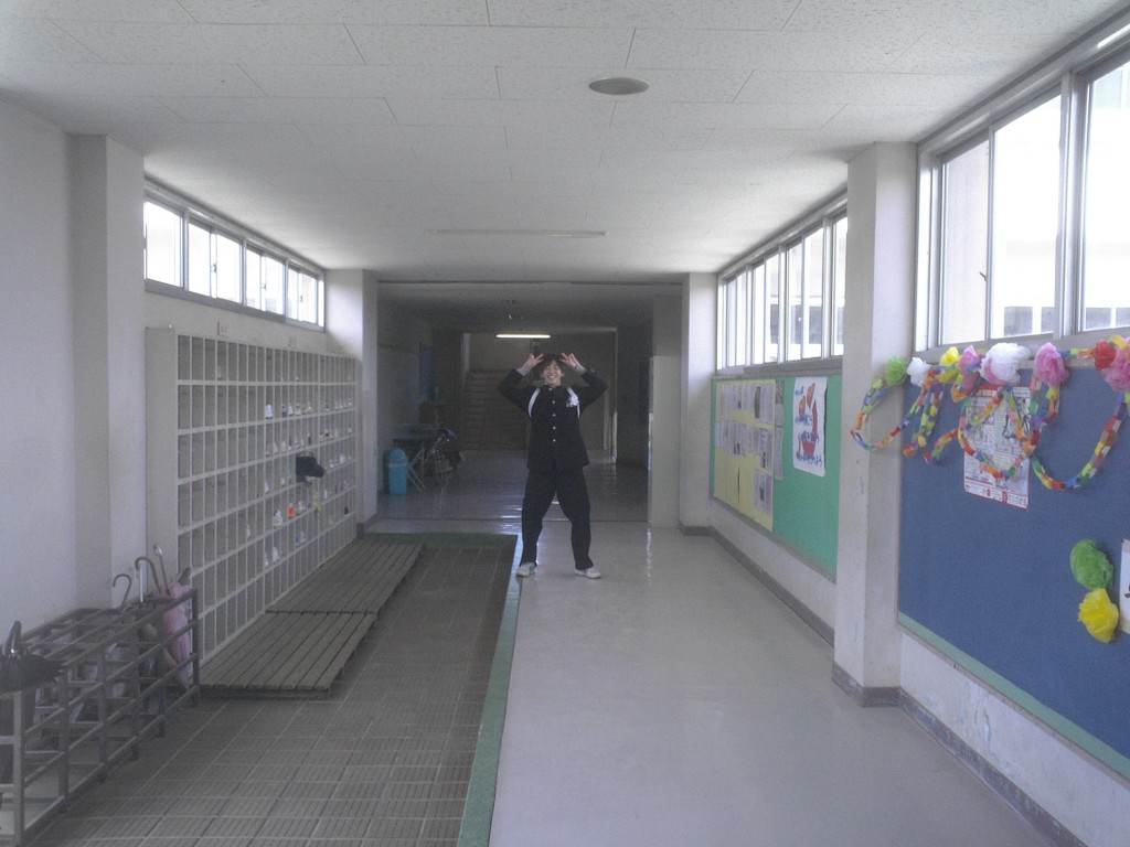 P1002037