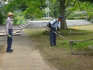 P1280513 地域の方の協力で早く終わることができました。\\