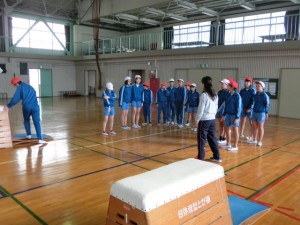 H30.2.28 (水) 体育 跳び箱運動 6年生 « 鹿嶋市立中野西小学校